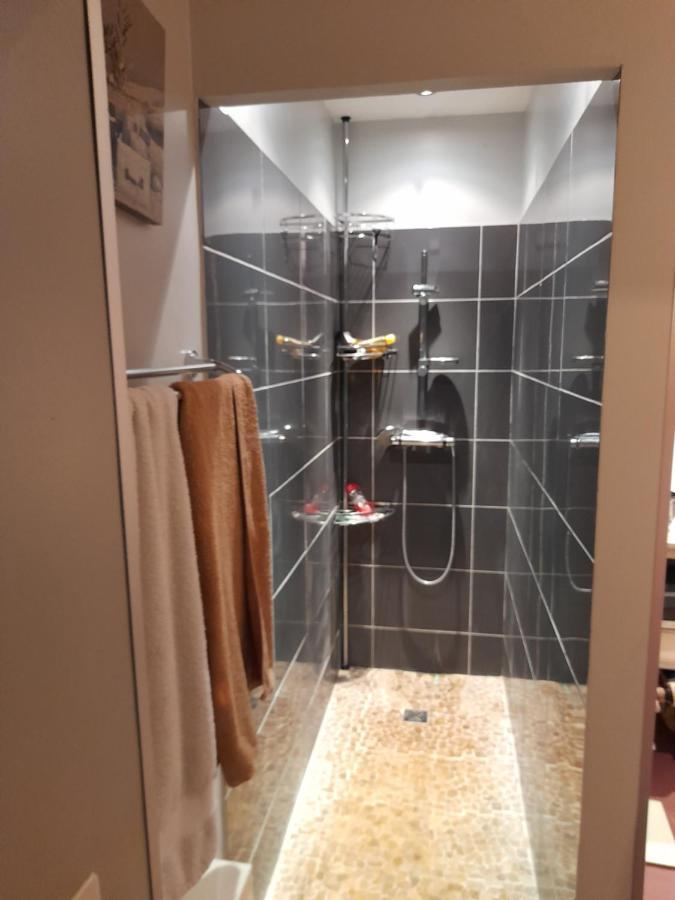 Aux Glycines Bed & Breakfast Marcilly-Ogny Екстериор снимка