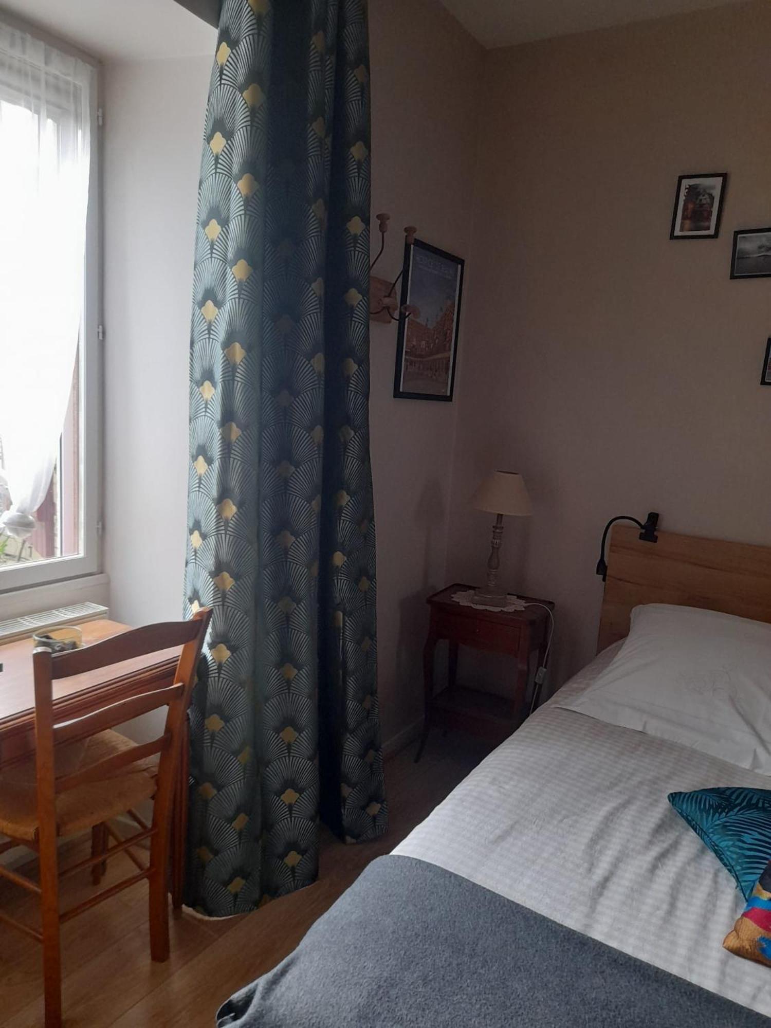 Aux Glycines Bed & Breakfast Marcilly-Ogny Екстериор снимка